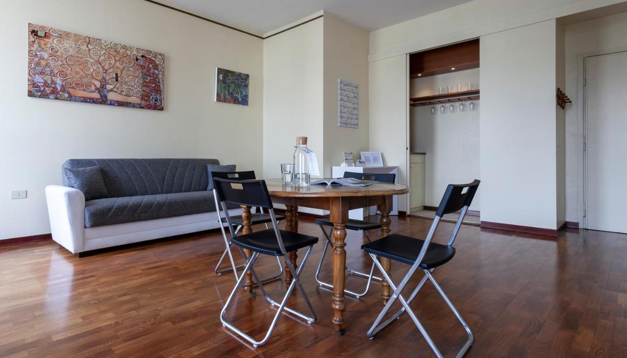 Italianway-Santo Stefano 5 Apartment Milano Ngoại thất bức ảnh